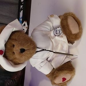 Boyds Bears "Florence Nightenbear"